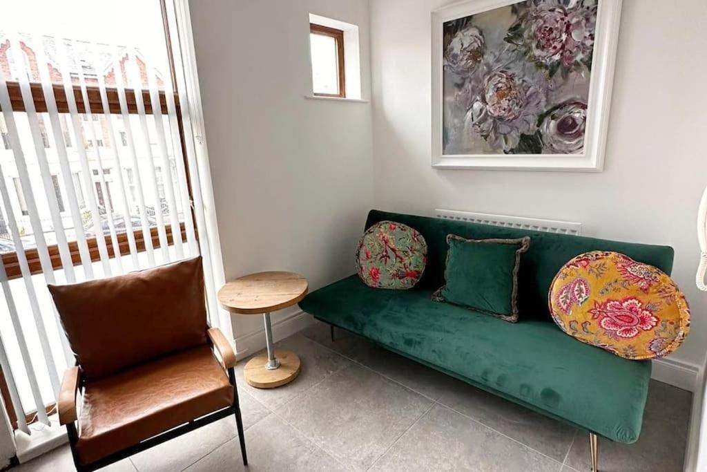 Boutique Style Apartment เบลฟาสต์ ภายนอก รูปภาพ